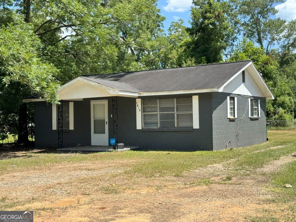 Photo of 1410 E Roosevelt Avenue, Albany, GA 31705 (MLS # 10661520)