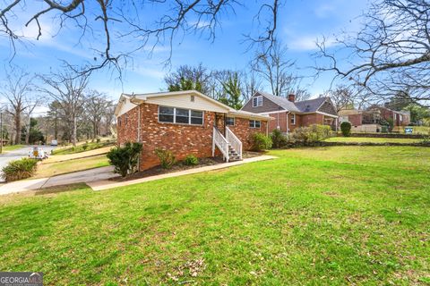 Photo of 1520 Brewer Boulevard SW, Atlanta, GA 30310 (MLS # 10703677)