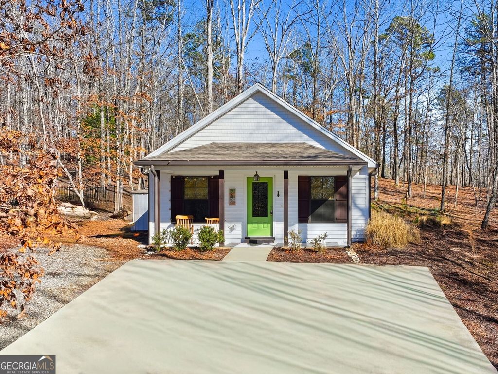 Photo of 7621 Maple Place, Murrayville, GA 30564 (MLS # 10695314)