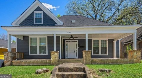 Photo of 692 Ira Street SW, Atlanta, GA 30310 (MLS # 10660520)