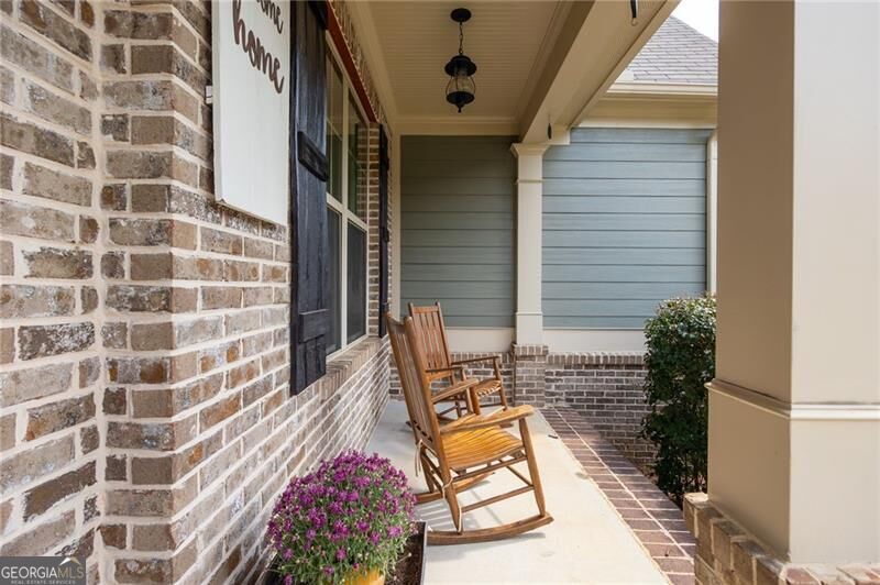 104 Grace Arbor LN
