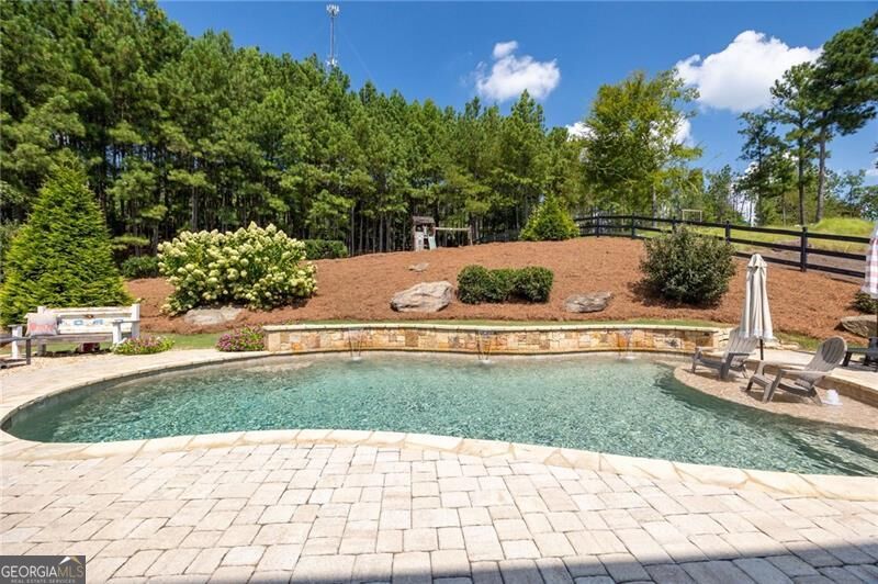 104 Grace Arbor LN