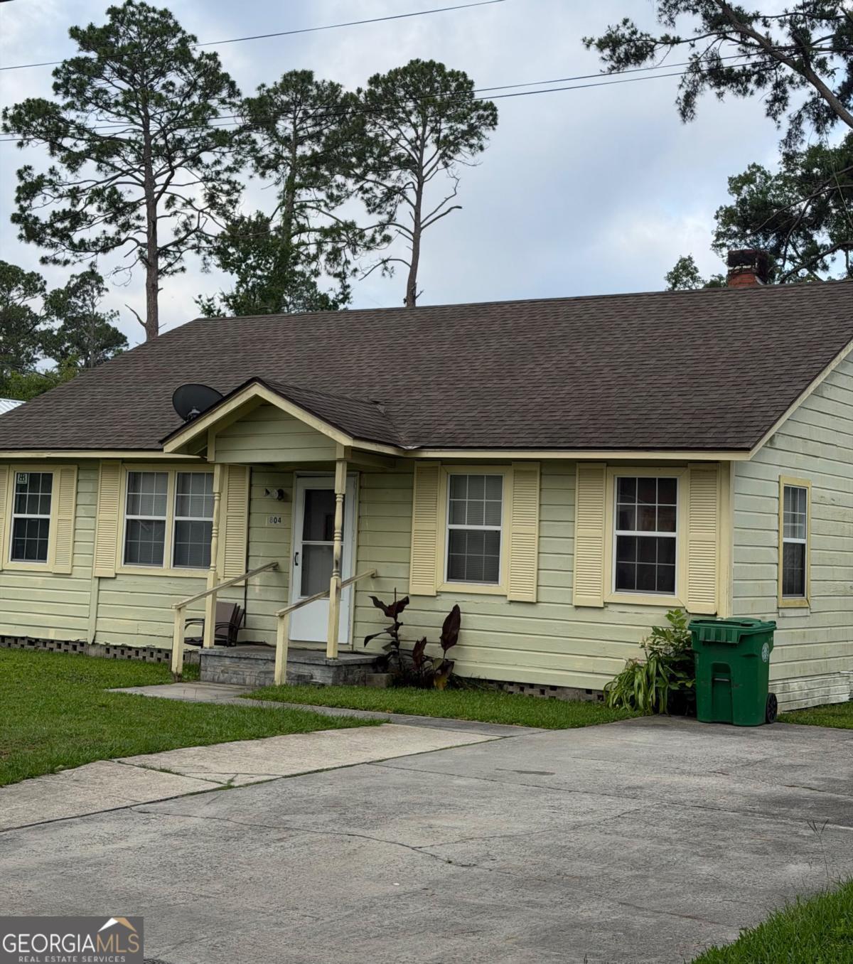 804 Myrtle ST