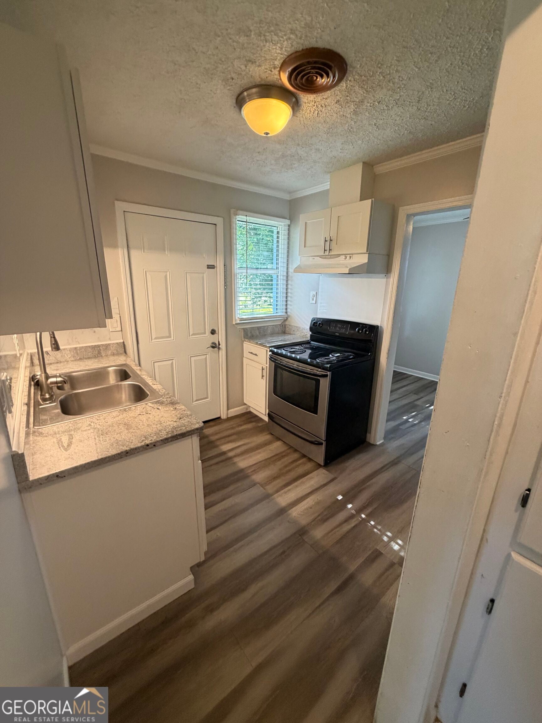120 Meadowdale DR