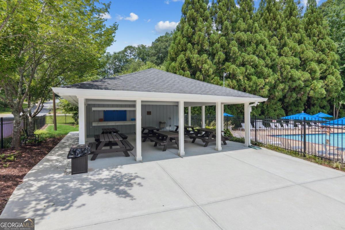Willow Point - Residential