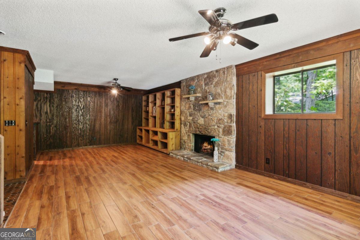 Willow Point - Residential