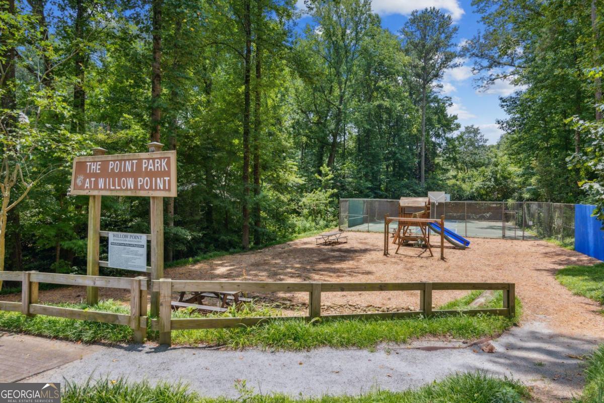 Willow Point - Residential