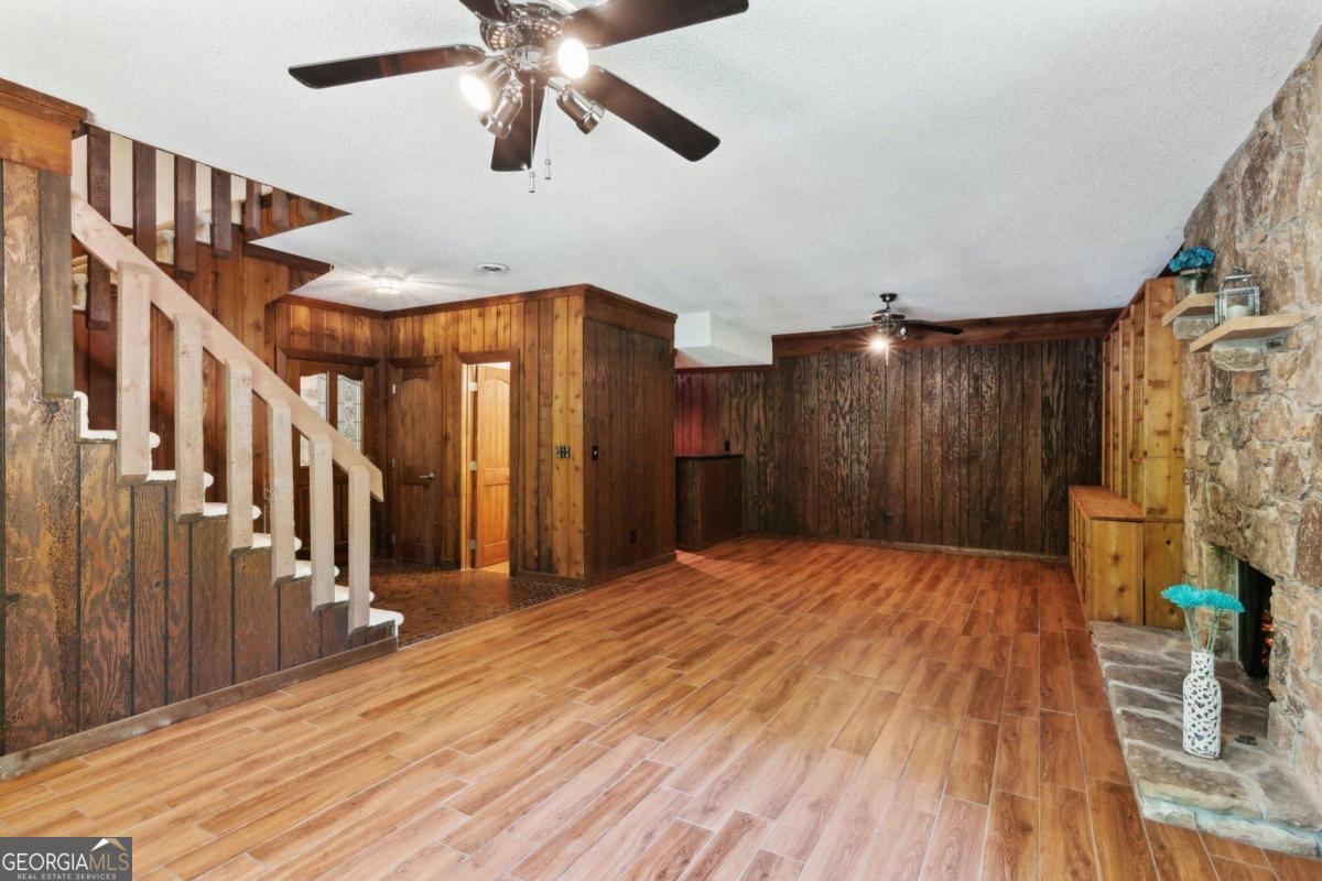 Willow Point - Residential