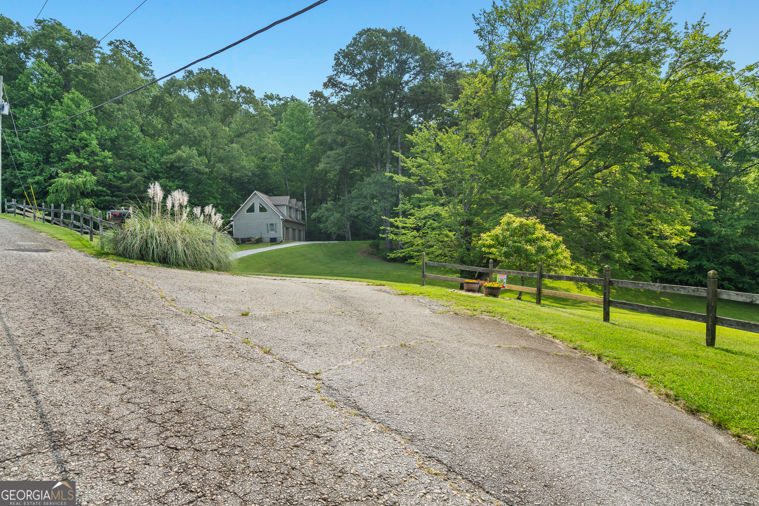 534 Mountainside DR