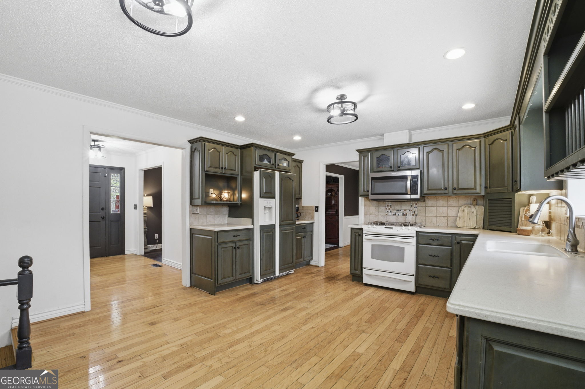 119 Rollingwood CIR NW