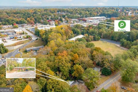 Photo of 1454 Longview Drive, Gainesville, GA 30501 (MLS # 10637773)