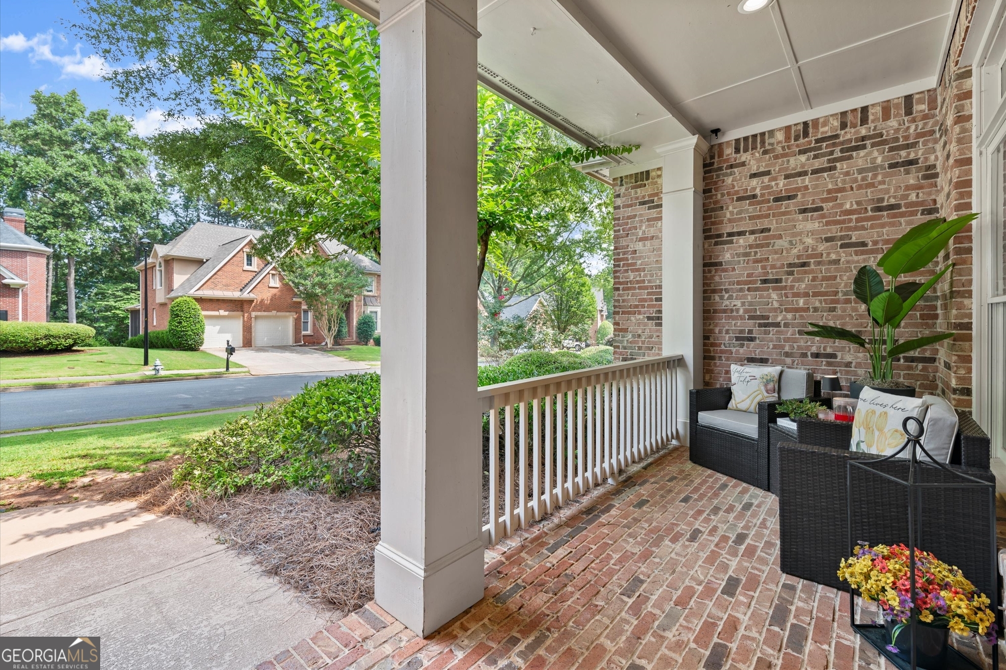 1065 Beacon Hill XING