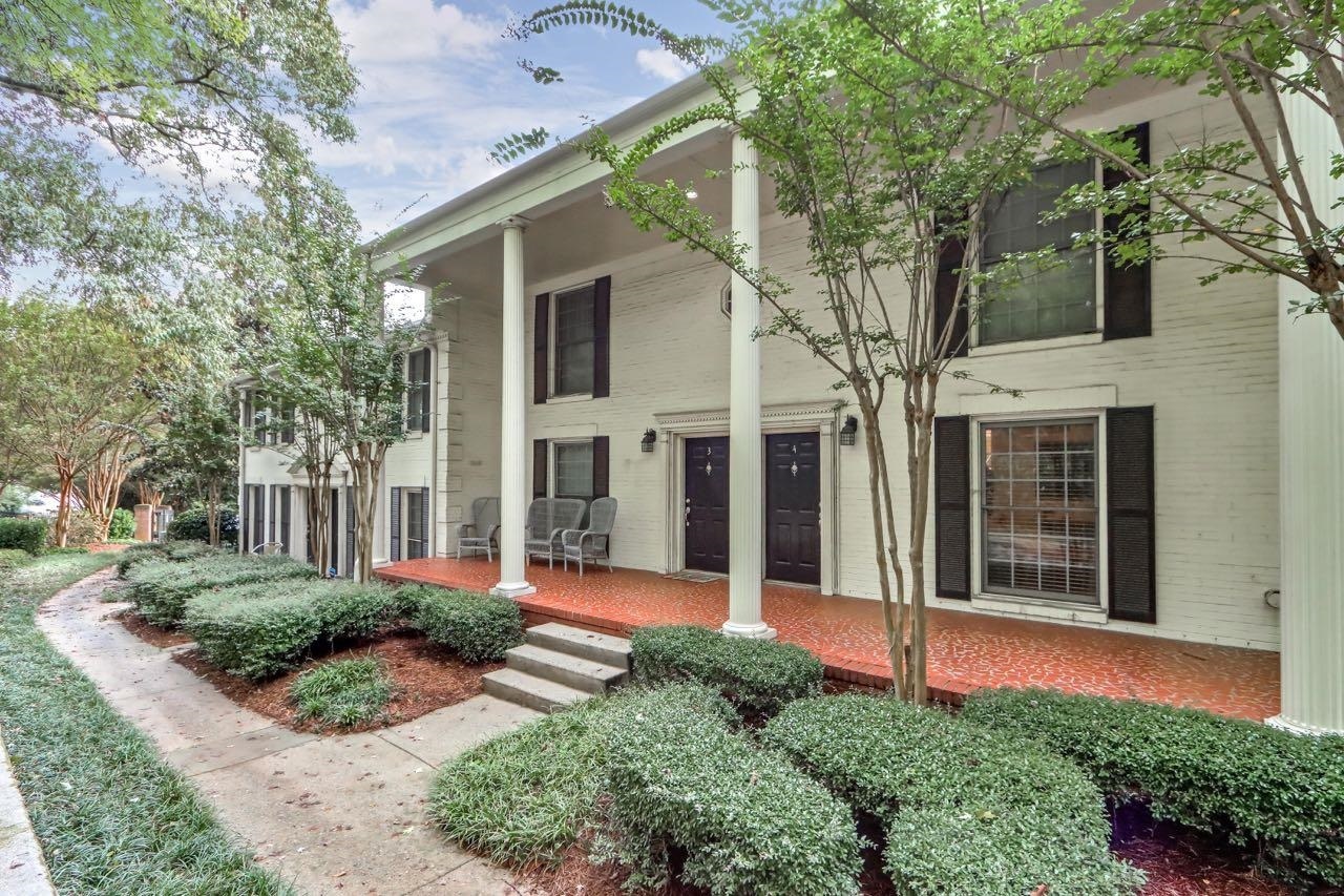 This updated cozy condo is perfect for anyone wanting to live close to great outdoor activities of Atlanta! Located in gated Carlyle Square, you are to everything West Midtown has to offer. As you walk into the living room there is plenty of space to entertain. Especially with the large walls perfect for any size tv. The clean fresh paint palette will allow you to make this space your own. Down the hall past the half bathroom is another great entertaining space in the spacious kitchen which overlooks the breakfast area. This kitchen has an abundance of storage space great for any cooking enthusiast. The laundry room is conveniently placed downstairs. Venturing upstairs you will see the two large bedrooms, both with walk-in closets. The shared bathroom has amazing lighting perfect for getting ready for a night out in the city. Outside there is a private back patio area with a beautiful large tree on the other side of the fence, giving just the right amount of shade over your outdoor space. Come check out this home before it's gone!