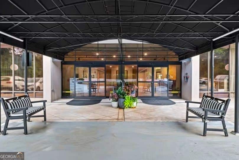 Photo of 3530 Piedmont Road NE #M1, Atlanta, GA 30305 (MLS # 10826186)