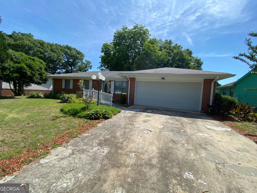 Photo of 6092 Prestige Valley Road, Morrow, GA 30260 (MLS # 10766244)
