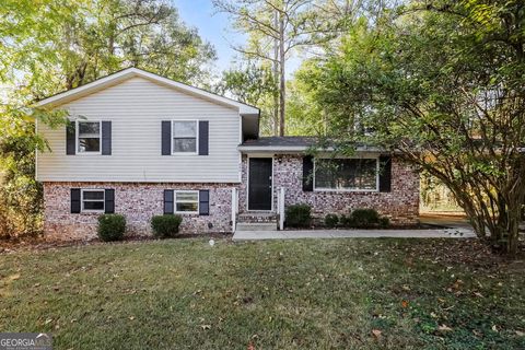 Photo of 446 Wexwood Drive, Riverdale, GA 30274 (MLS # 10662175)