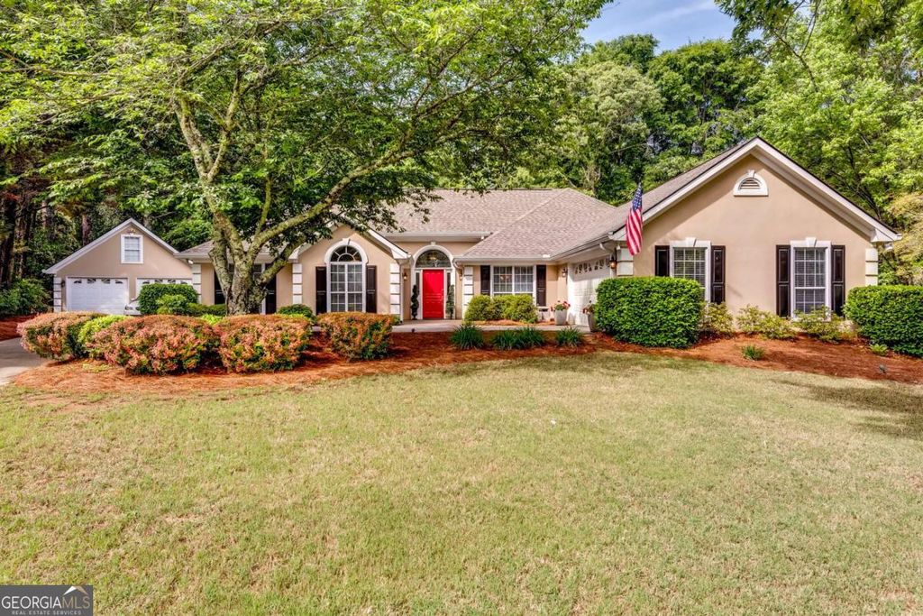 Photo of 505 Cambridge Circle, Jonesboro, GA 30236 (MLS # 10754709)
