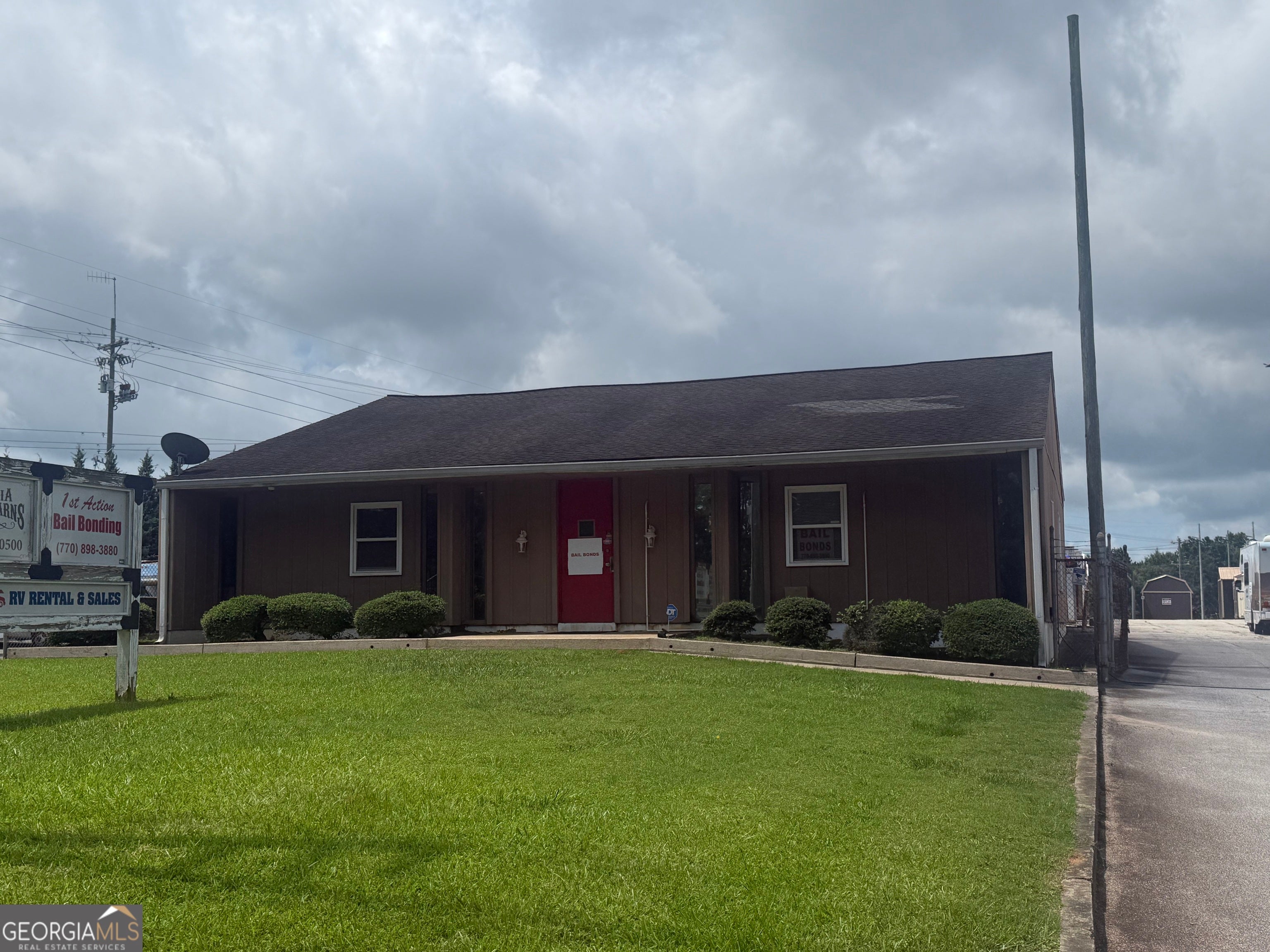 537 Industrial BLVD