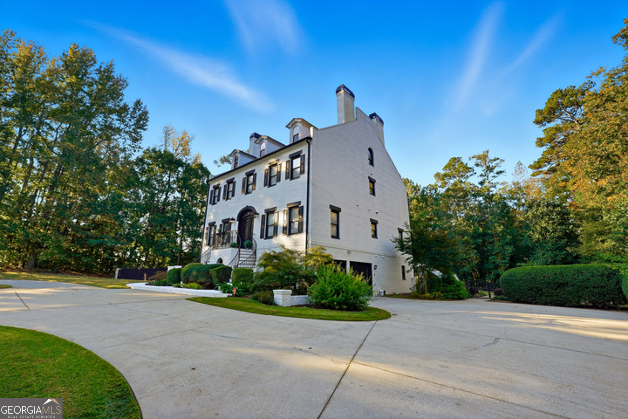 3003 Emerald DR