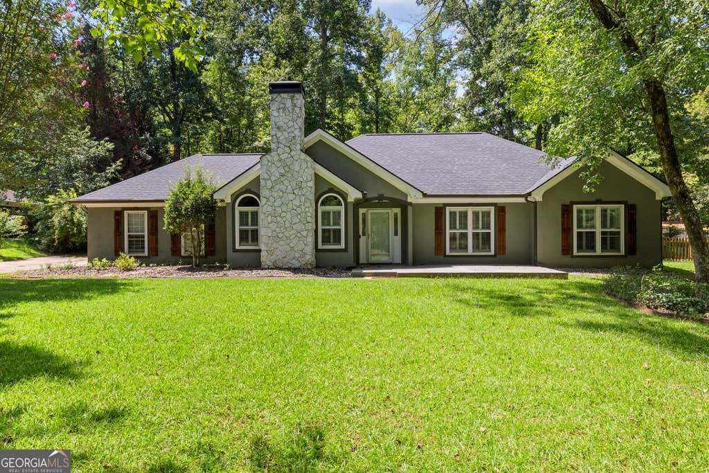 Photo of 170 Timberidge Drive, Newnan, GA 30263 (MLS # 10828076)