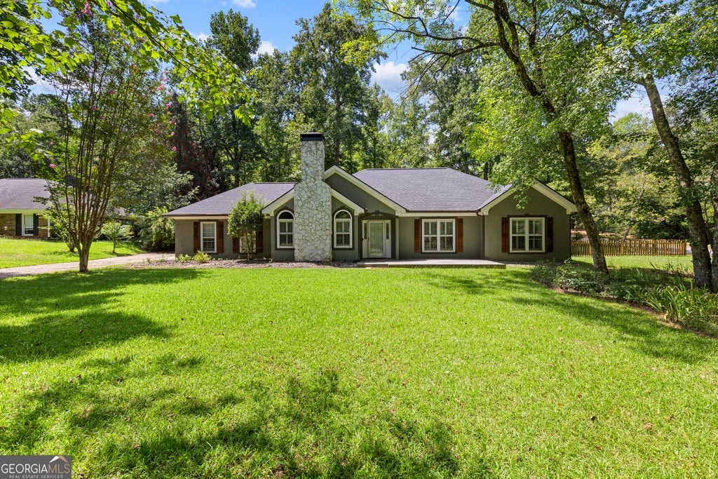 Photo of 170 Timberidge Drive, Newnan, GA 30263 (MLS # 10828076)