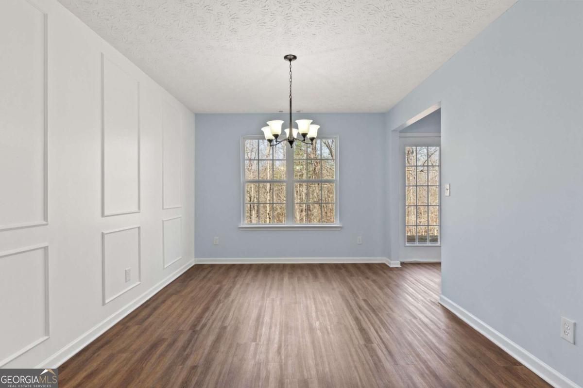 4722 Middleboro LN