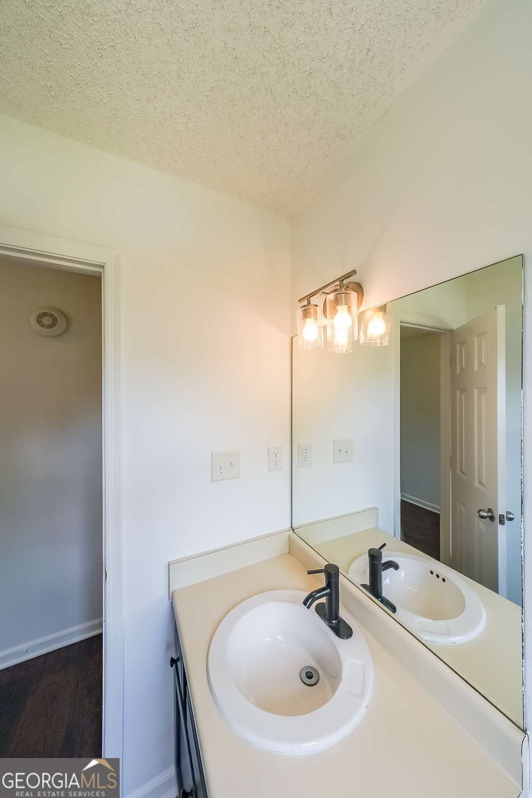 Wellcrest Townhomes - Residential