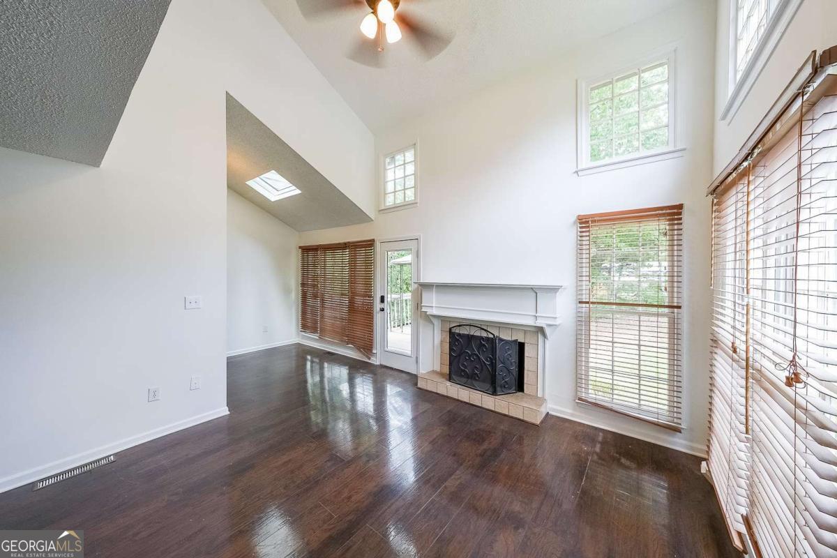 Wellcrest Townhomes - Residential