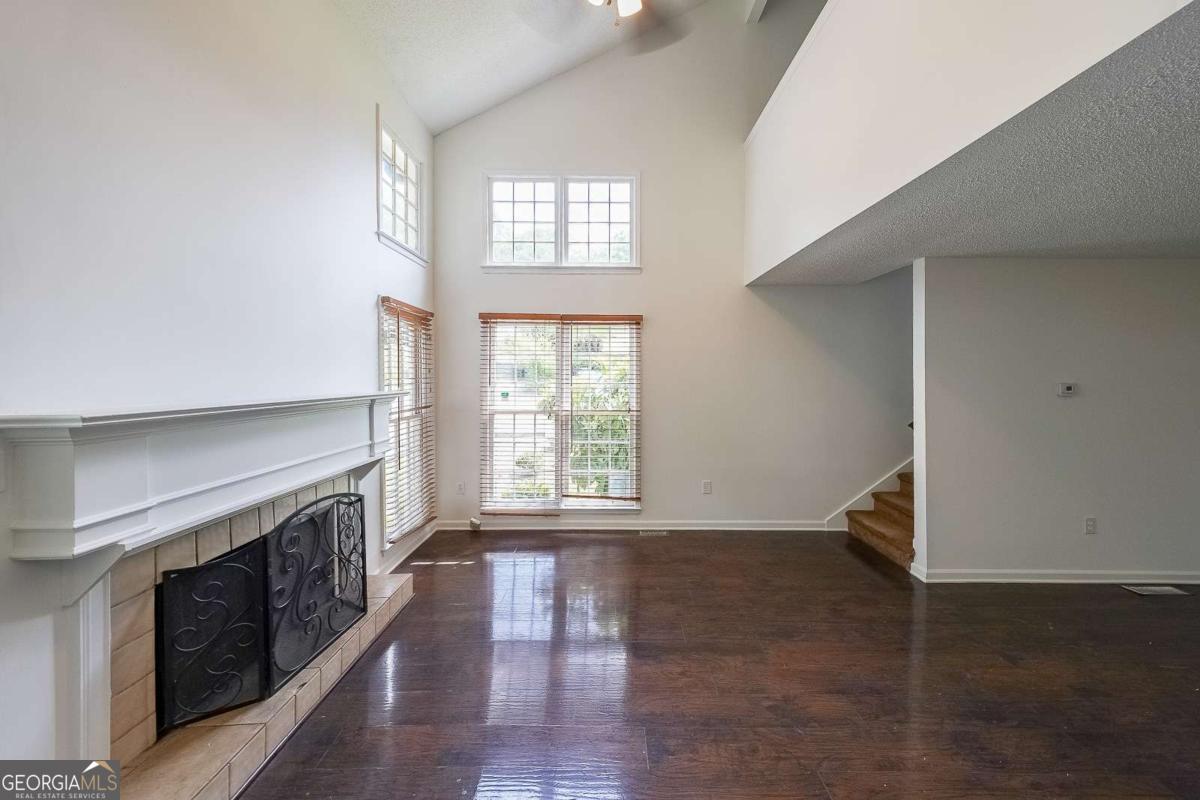 Wellcrest Townhomes - Residential