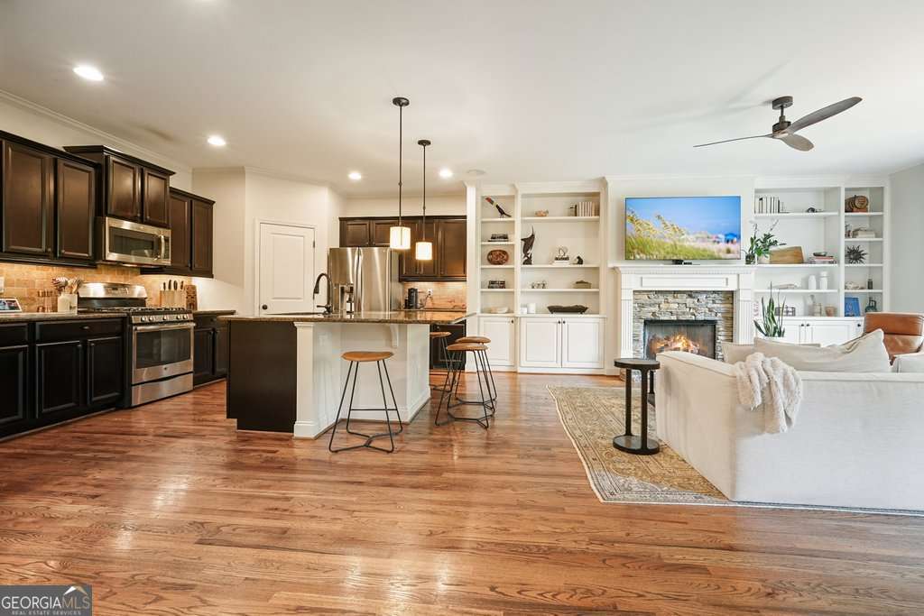 132 Cornerstone PL