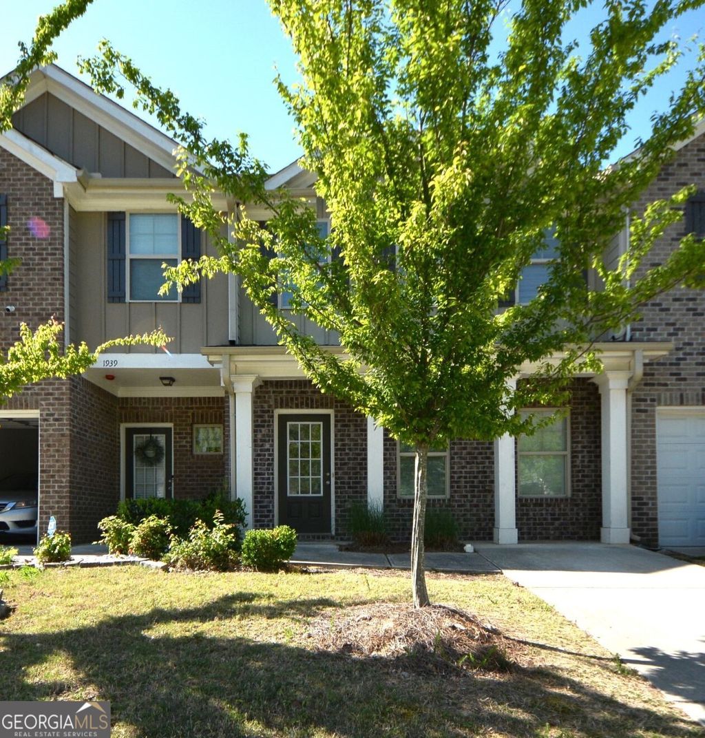 Photo of 1937 Old Dogwood, Jonesboro, GA 30238 (MLS # 10753621)