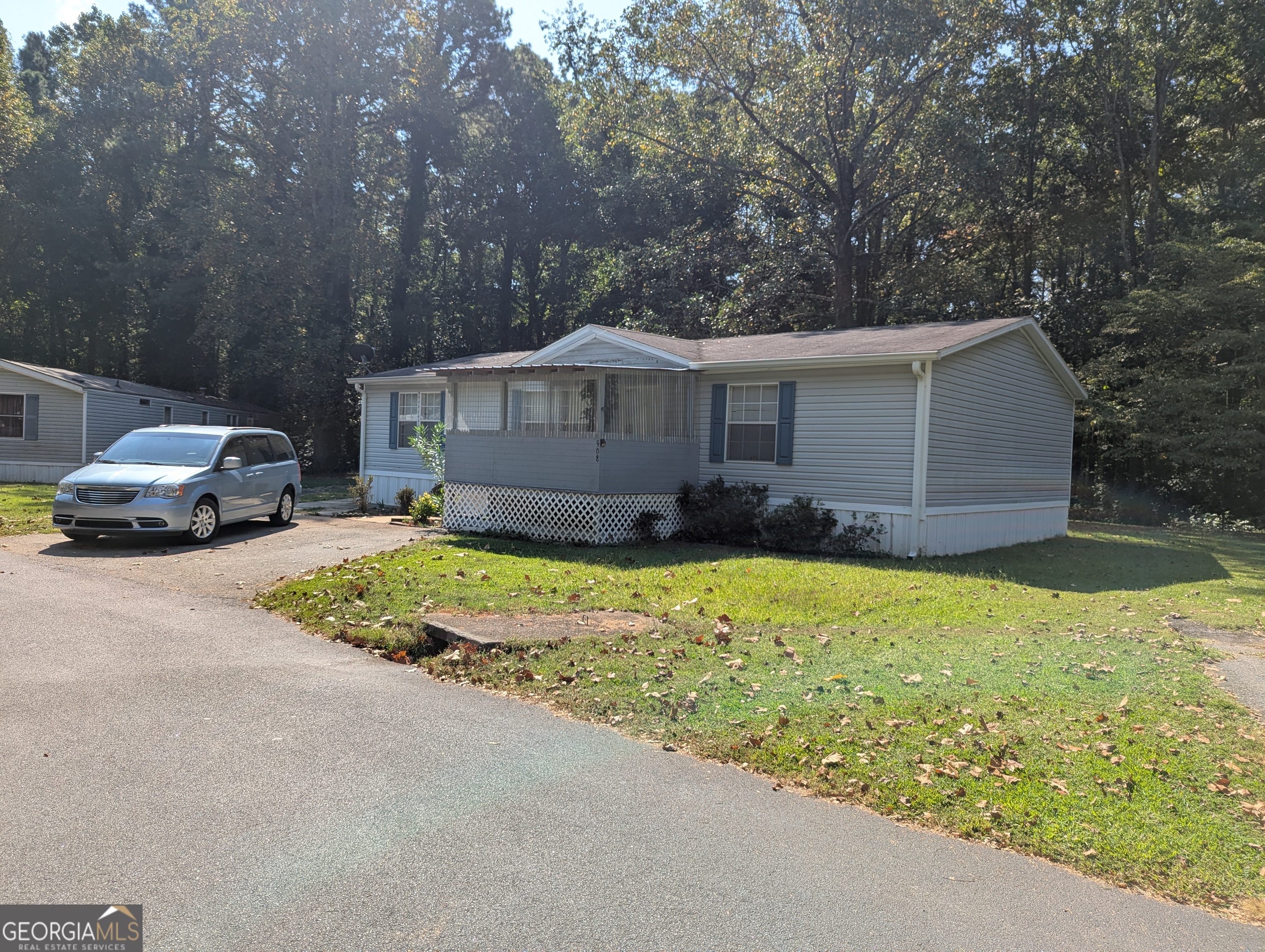 908 Buffalo RD