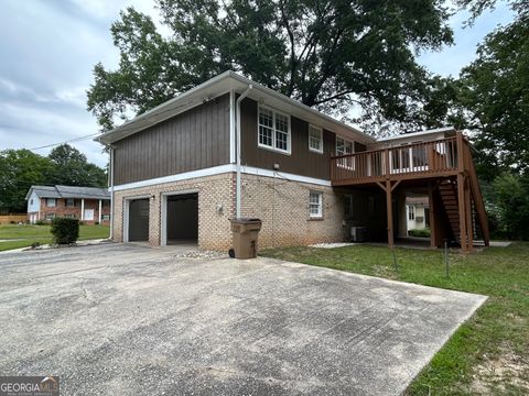 A home in Riverdale