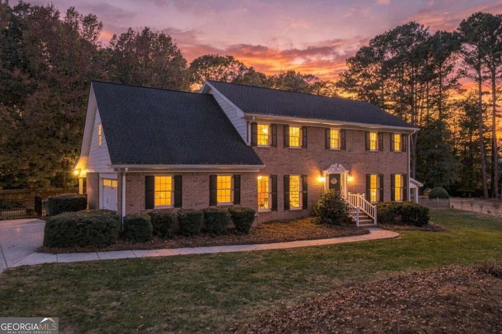 Photo of 4102 Glen Meadow Drive, Peachtree Corners, GA 30092 (MLS # 10882345)