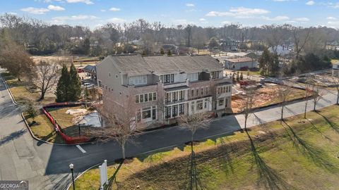 91 Bourbon ST Senoia GA 30276