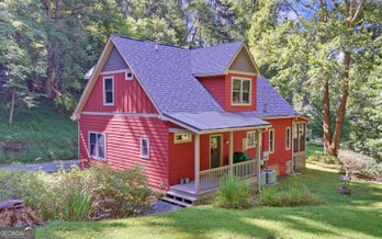 Single Family Residence at 1374 Lucius RD