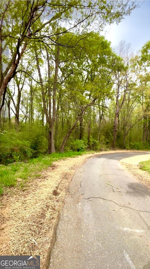 165/175/195 Sycamore LN Athens GA 30605