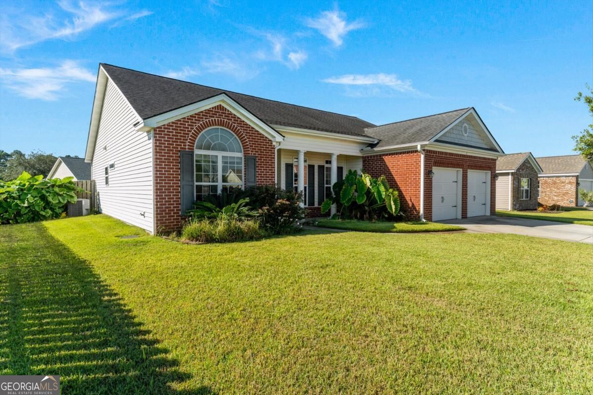 3 Bay Willow CT