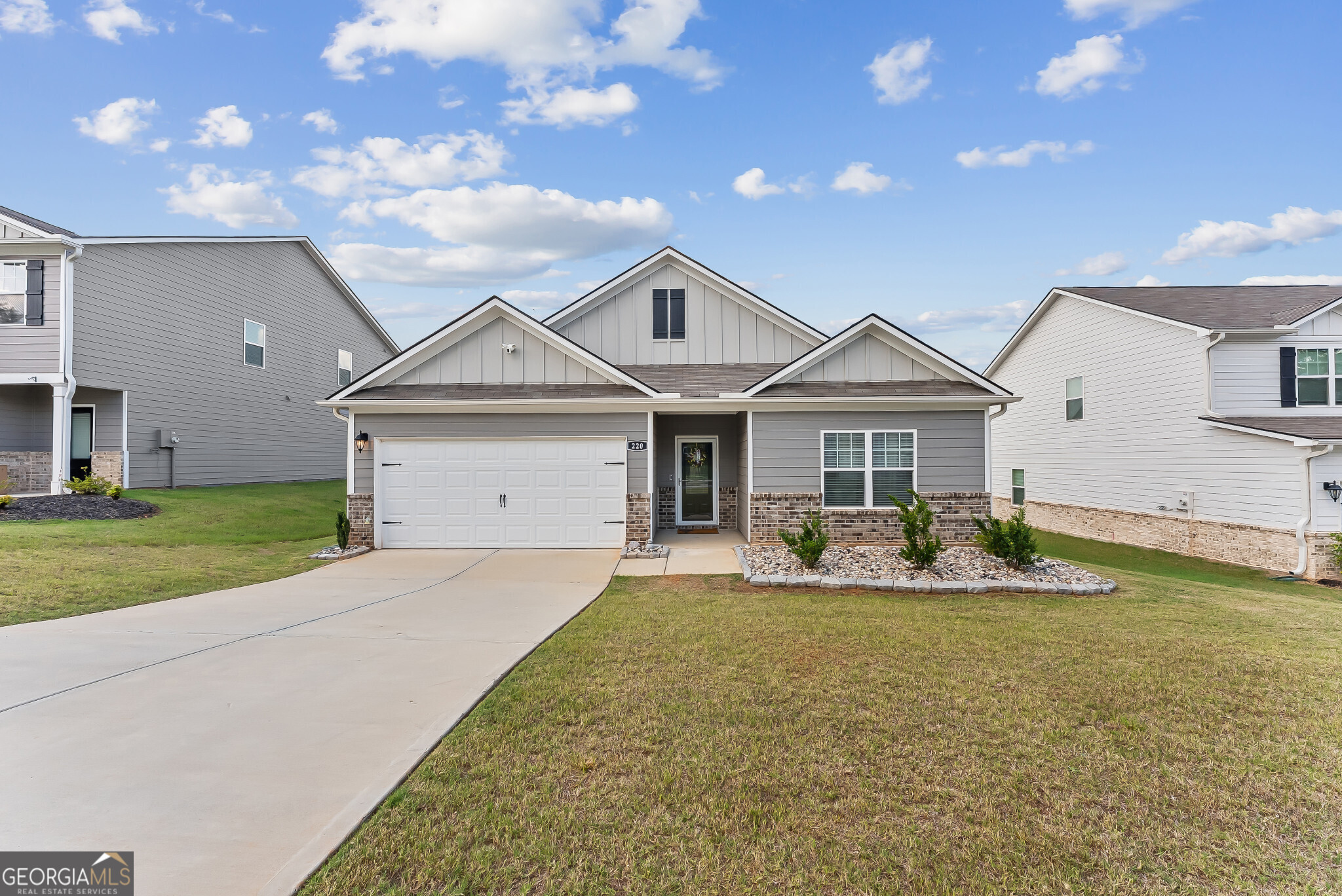 Welcome to this beautiful 3-bed, 2-bath home in Avondale North! Built in 2023, this open-concept ranch offers a spacious living area, chef's kitchen with island and stainless appliances, and a private primary suite with walk-in closet and luxurious bath. Enjoy a level lot, 2-car garage, and modern finishes throughout. Convenient to schools, shopping, and I-20. Move-in ready-don't miss it! Directions