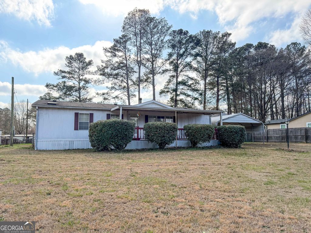 Photo of 5503 Allatoona Gateway Gtwy, Acworth, GA 30102 (MLS # 10706547)