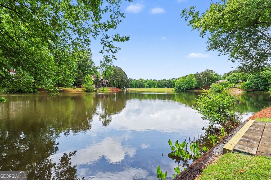 Photo of 8895 Willowbrae Lane, Roswell, GA 30076 (MLS # 10760955)