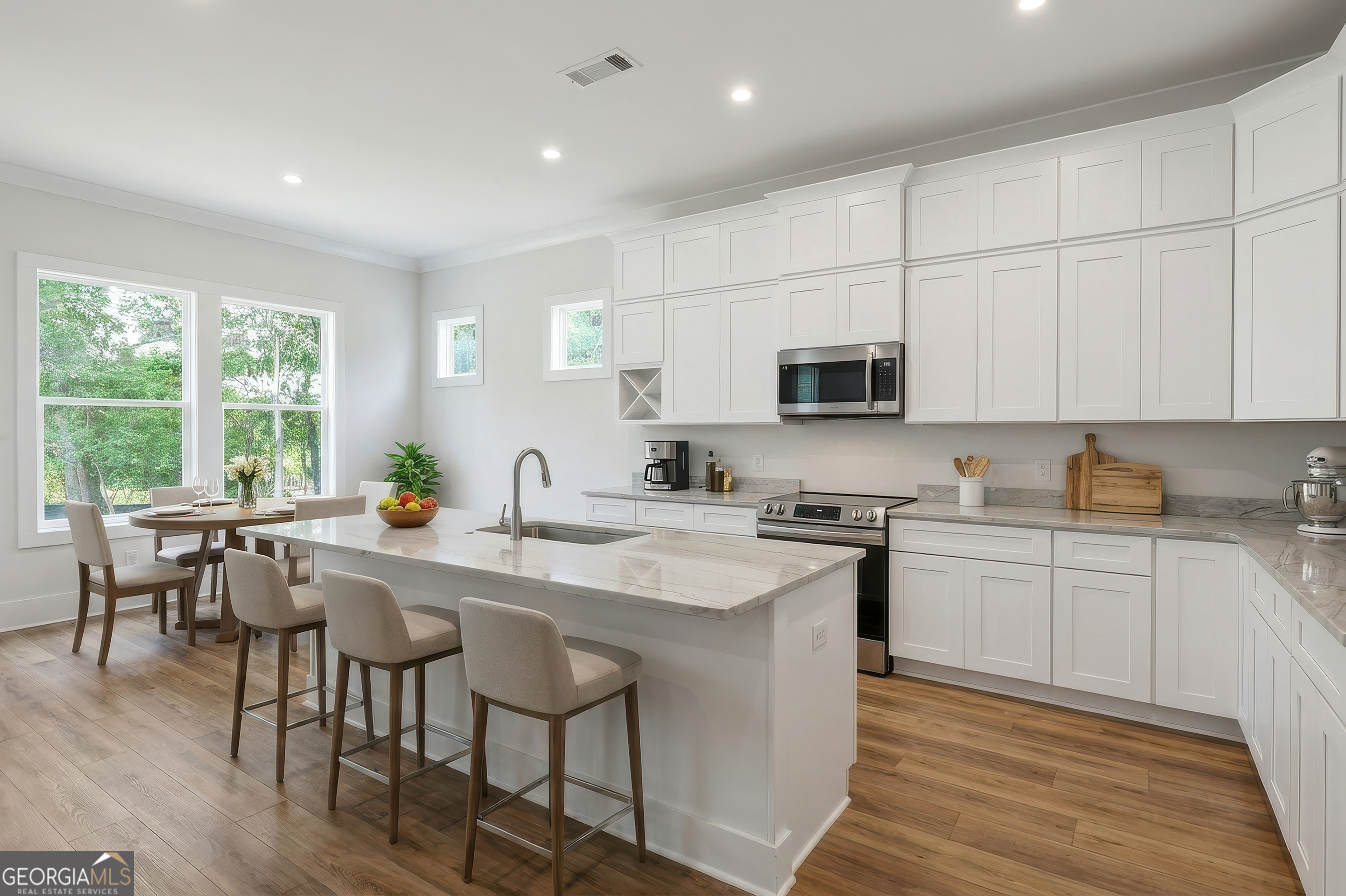 4835 Price RD
