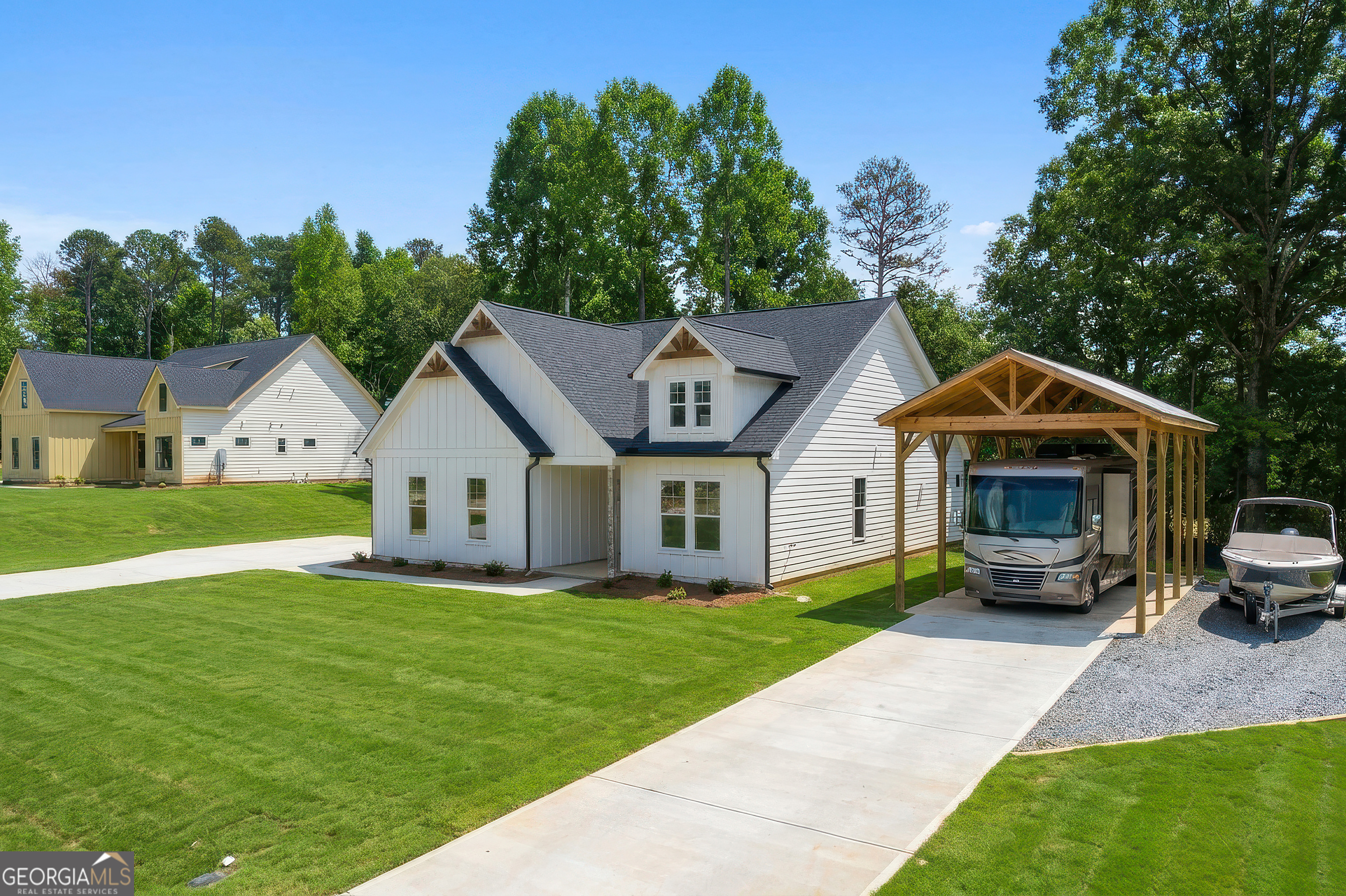 4835 Price RD