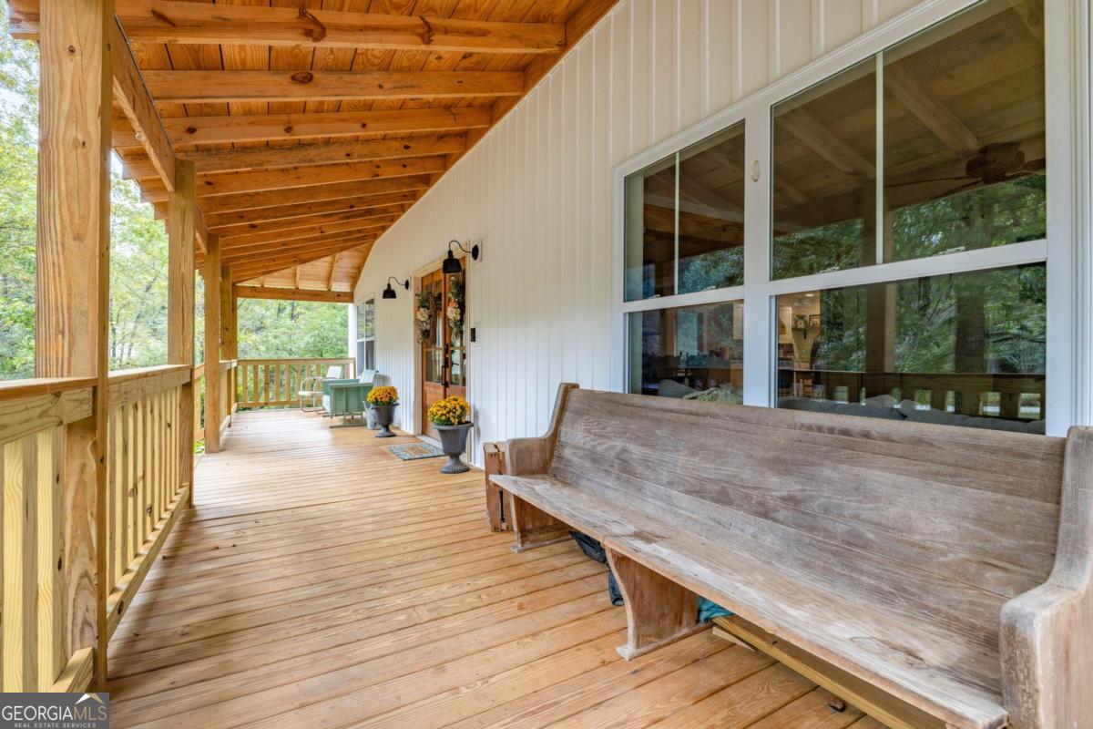 385 Amys RD