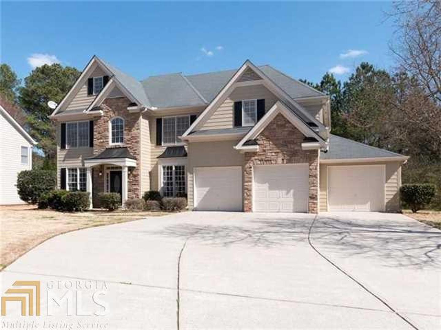 Welcome Home!! This beautiful property has it all!!! Located in the sought-after Warren Creek Subdivision which is surrounded by peaceful, lush pastors but is just minutes from great shopping and restaurants! This large home has gleaming hardwoods, a two story family room, an amazing master retreat/spa, double ovens, 3 car attached garage, a large level backyard for entertaining and much much more!! You will love this area and you will want to make this great property your new HOME!!