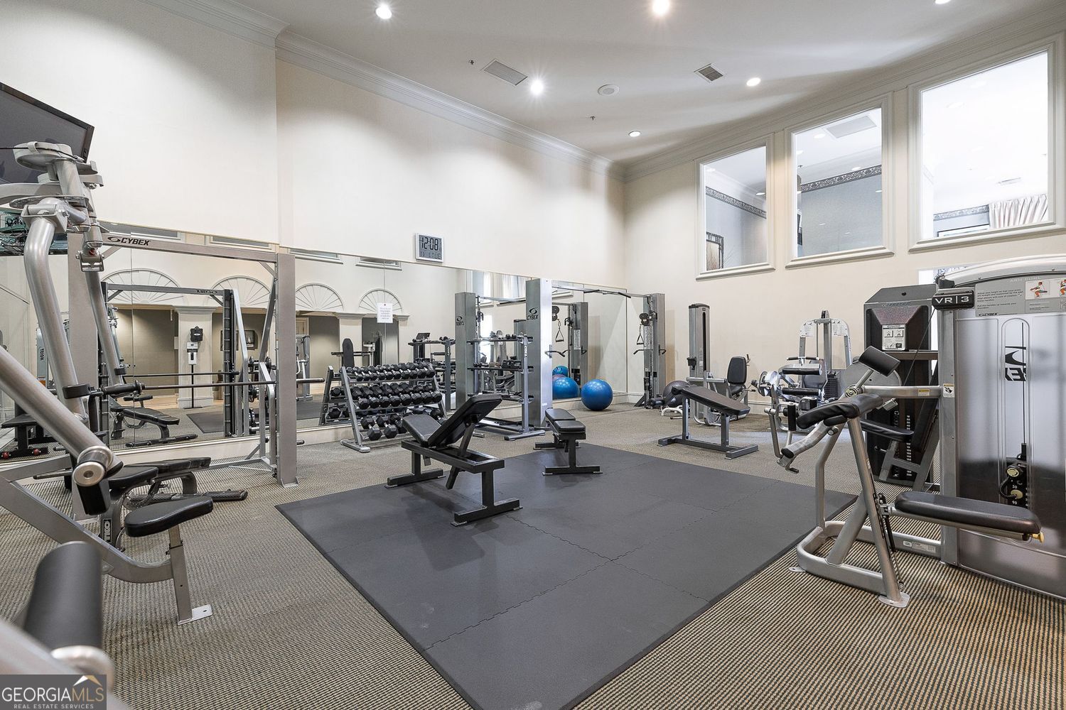 Atlanta, Georgia 30326, United States, 1 Bedroom Bedrooms, ,1 BathroomBathrooms,Residential,Active,254108