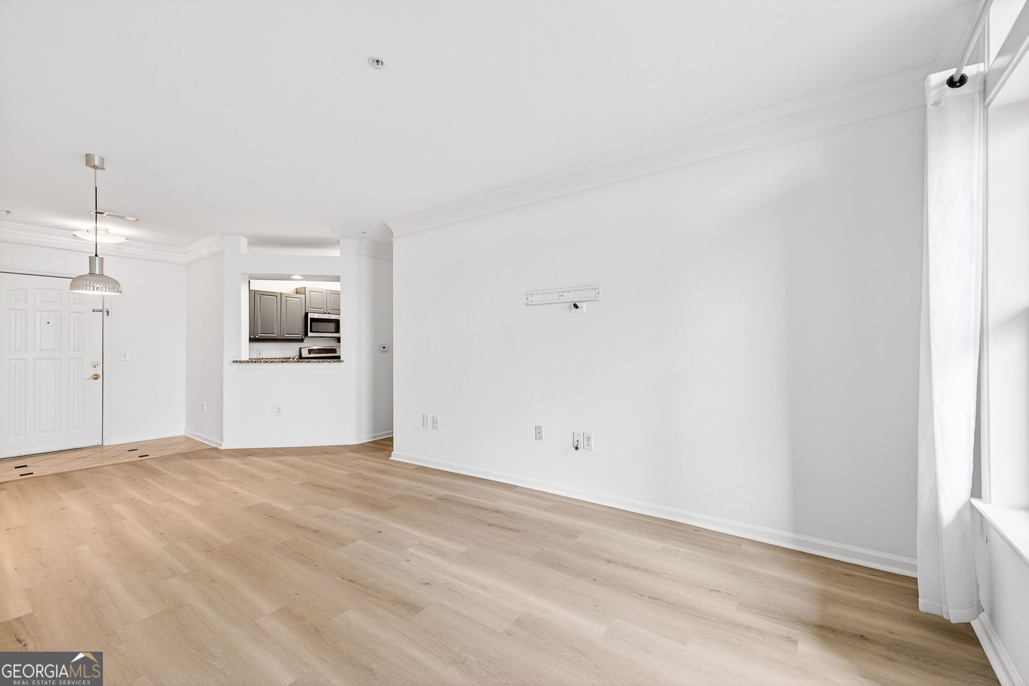 Atlanta, Georgia 30326, United States, 1 Bedroom Bedrooms, ,1 BathroomBathrooms,Residential,Active,254108