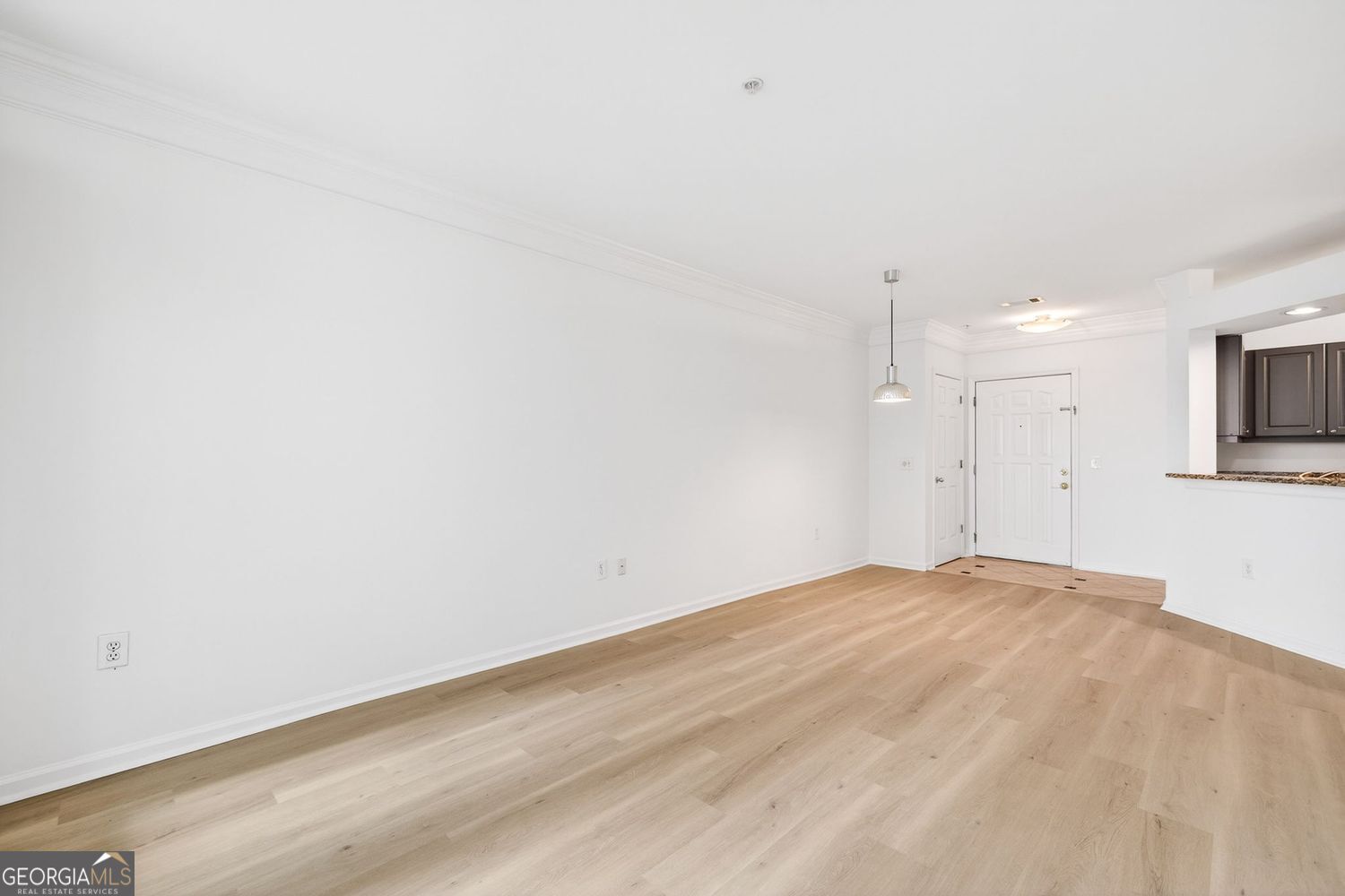 Atlanta, Georgia 30326, United States, 1 Bedroom Bedrooms, ,1 BathroomBathrooms,Residential,Active,254108