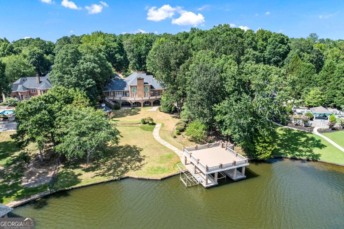2317 Forest DR