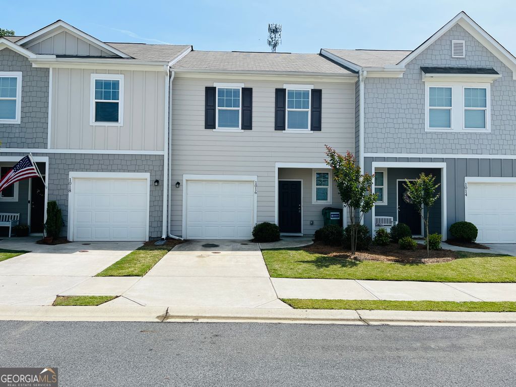 Photo of 1016 Paddington Drive, Cartersville, GA 30120 (MLS # 10768575)